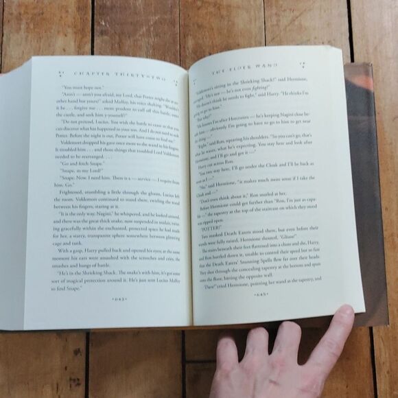 Harry Potter And The Deathly Hallows Book J K Rowling Hard Cover - Picture 6 of 13